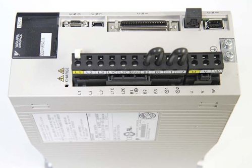 Servopack Yaskawa SGDV-5R5 A01A ACinput 200VAC