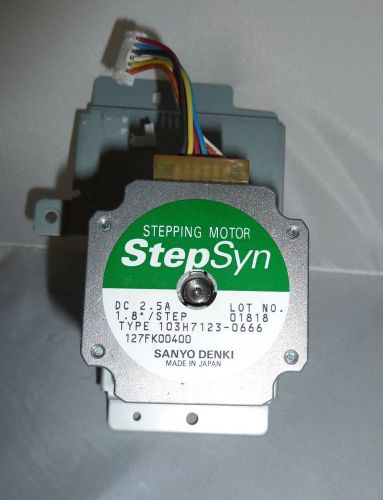 NEW Stepping Motor Type 103H7123-0666-DC 2.5A-1-8/STEP