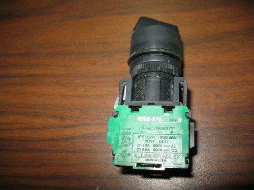 Allen Bradley 2 Position Maintained Selector Switch w/ 800E-X10 N.O. Contact