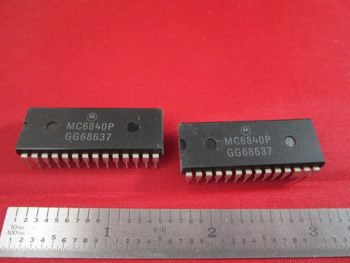 LOT 2 EA ELECTRONIC COMPONENT MOTOROLA MICROPROCESSOR MC6840P