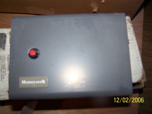 Honeywell r8182d1111, oil primary control,intermittent for sale
