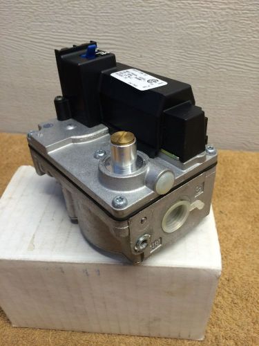 White rodgers gas valve 36f22-204-e2 / goodman b1282614 hvac nb for sale