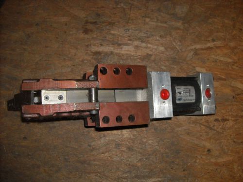 De-sta-co 1005b-10-40-r100k-c100k pneumatic clamp, with arm, no sensor, used for sale