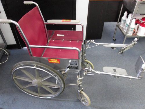 Maxim Theradyne Wheelchair A-314015