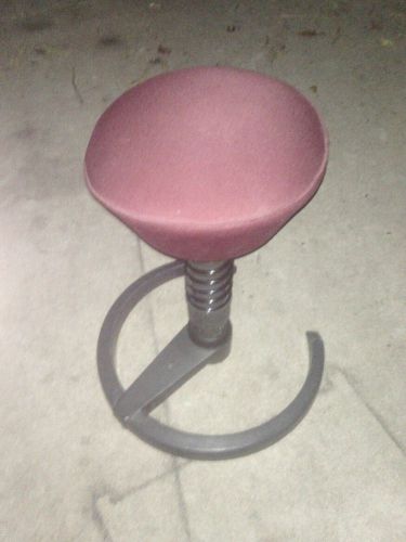 Very Nice Swooper Stool Chair Office Ergonomic Posture Back Pressure Relief