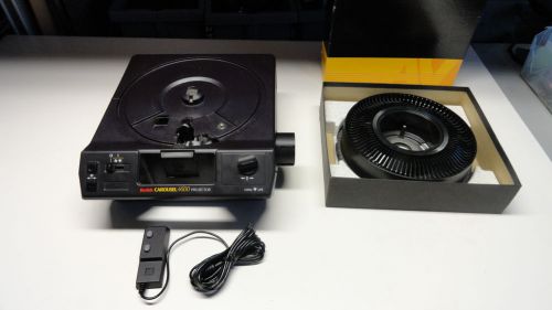 KODAK CAROUSEL 4600  Automatic SLIDE PROJECTOR with Tray and Remote