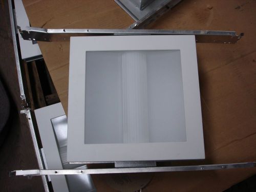 LED RECESSED  LIGHT FIXTURES