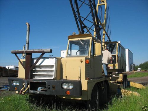 Lorain truck crane 60 ton 150ft boom hyd outriggers dde for sale