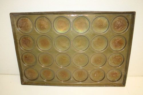 Large Rare 1940`s Ekco Industrial 24 Count Heavy Metal Bakery Pan Muffin Tin ?