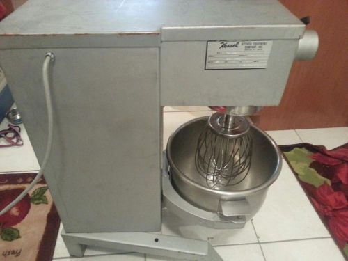 20 QUART MIXER COMMERCIAL FLOOR MODEL WITH BOWL &amp; WHIP