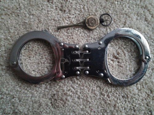 hinged handcuffs + 1 asp key + fast shipping