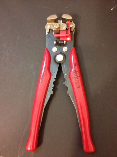 Automatic Electric Wire Stripper and Crimper HEAVY DUTY Radio Shack