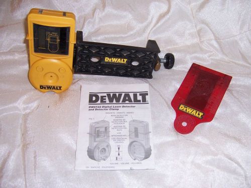 DeWalt DW0732 laser detector with clamp and target card and instructions