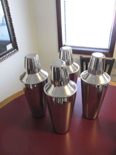 LOT OF (4)BAR MARTINI COCKTAIL SHAKER SET OF (4) STAINLESS STEEL - NO RESERVE -