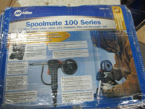 MILLER SPOOLMATE 100 SERIES WITH ADAPTOR SWITCH NEW AND PLASTIC CASE