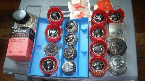 Typewriter and Supplies IBM Selectric with 17 typing elements - powers on