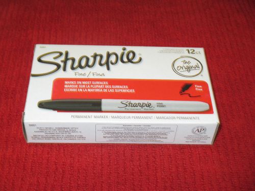 Sharpie Fine Tip 12-count Permanent Markers NEW in box