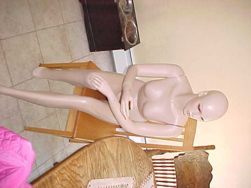 Female Mannequin   Form Display  used
