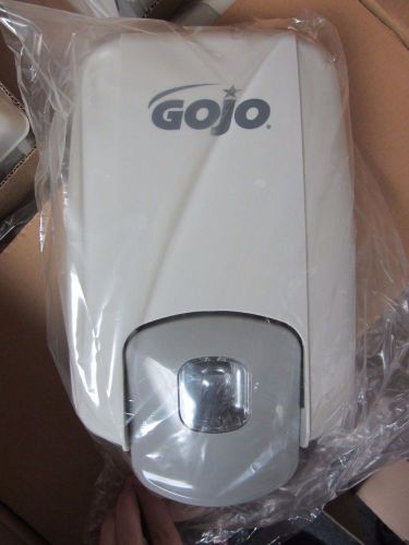 Lot of 8 Gray Grey GOJO 2230 NXT MAXIMUM CAPACITY Dispenser - GOJ2230-08