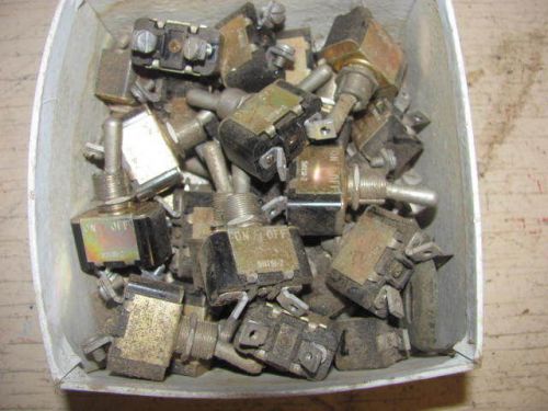 LOT OF 28 VINTAGE MICROSWITCH TOGGLE SWITCHES NEW / OLD STOCK
