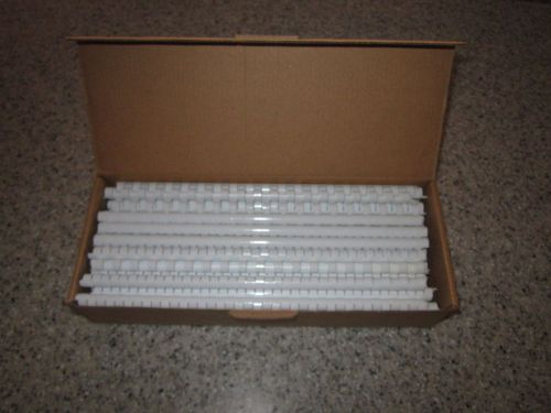 1 BOX 100 WHITE 3/8&#034; 10mm 19 Ring OFFICE MAX / GBC PLASTIC BINDING COMBS
