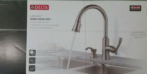 Delta lakeview single-handle pull-down sprayer kitchen faucet stainless&#034;new&#034; for sale