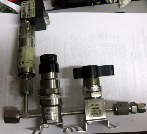 MKS 100 psi pressure transmitter (0-10v) with LDM readout and APtec reg and valv