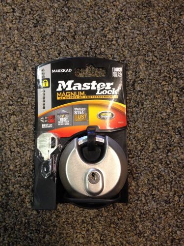 Master Lock Magnum 2-3/4 in. Shrouded Disc Padlock-M40XKADCCSEN