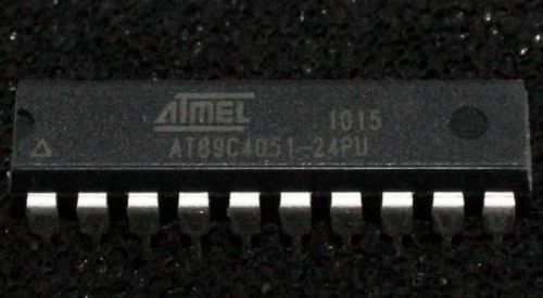 ATMEL AT89C4051-24PU Microcontroller - Lot of 3   ( 28C004 )