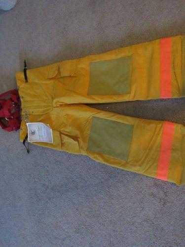 Chieftain Firefighting apparel suit with helmet
