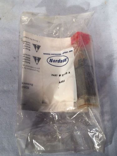 New NORDSON AE92J AE92G HOTMELT GLUN GUN APPLICATOR 1/8IN SPRAY MODULE 276119