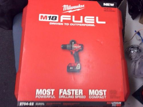 Milwaukee M18 FUEL 1/2&#034; Hammer Drill/Driver Kit 2704-22 NEW