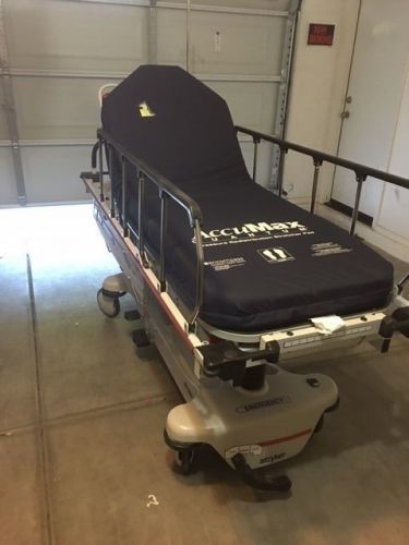 Stryker 1020 trauma stretcher ipx2 year 2006 fully working or best offer for sale