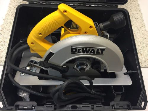 Dewalt•dw364•hd 7-1/4&#034; circ saw w/rear pivot/depth adj.•electric brake•case•new! for sale