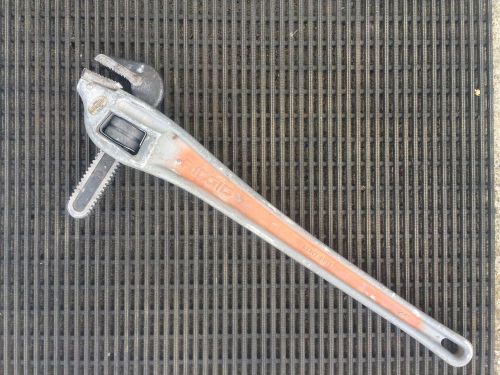 RIDGID Offset 24&#034; Inch Aluminum Pipe Wrench Angled Head 31130