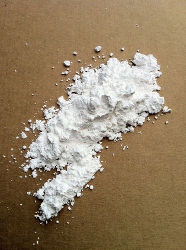 Yttrium Oxide Powder (Yttria) 99.999%, 30-40um, 17g