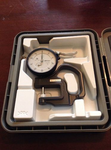 Mitutoyo Dial Thickness Gage, Series 547, Model 7300S, No. 99MAG011M