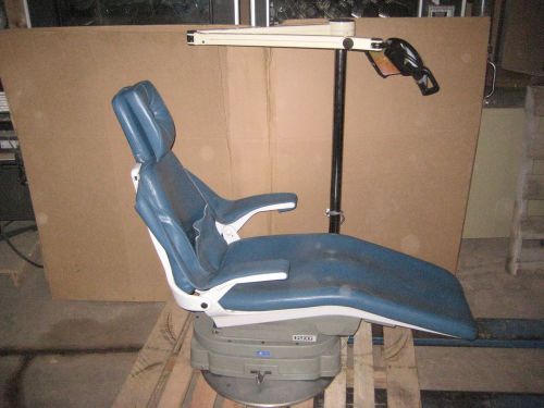 DentalEZ E2000 SDP-5B dental or tatoo parlor electric chair &amp; light