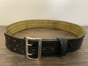 Safariland Model 87 Black Leather duty Belt 2 1/4&#034; Wide Size 32&#034; Suede Lined