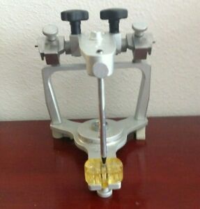 WHIP MIX MODEL 2340  DENTAL ARTICULATOR. USED CONDITION