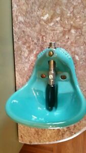 Suevia Porcelain Livestock drinking bowl trough drinker new Suevia MOD 20 Kiwi