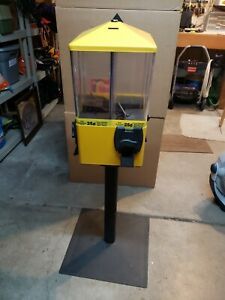 U-TURN Terminator 4 Head Carousel Candy Gumball Toy Vending Machine (2 NIB)