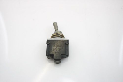 MICRO SWITCH TOGGLE SWITCH 2 POSITIONS ON-OFF 1TL1-2 MS24523-22  AIRCRAFT