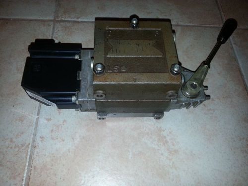 Sauer danfoss pvg 32 proportional control valve  with proportional coil for sale