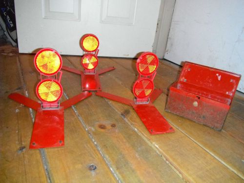 SALE! Boxed Set of 3 SIGNAL-STAT #793 Windproof Flare Reflector Approved @60MPH