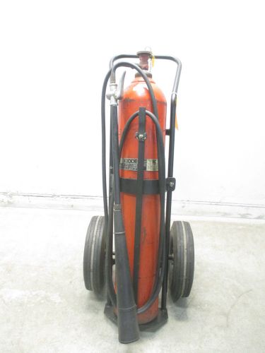 KIDDE FIRE SYSTEMS 50-3 50LB CAPACITY WHEELED CO2 FIRE EXTINGUISHER D441232