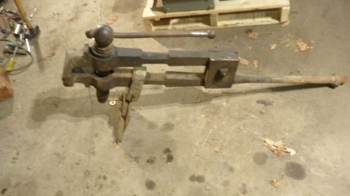 Large antique blacksmith peg/post leg vise  lbs 6&#034; jaws 47&#034; tall will ship for sale