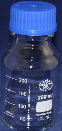 Media/storage bottle 250ml borosilicate glass with cap for sale
