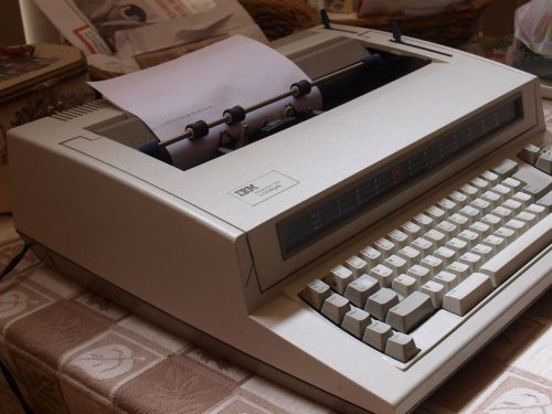IBM WheelWriter 1000 Lexmark Electric Typewriter Tested Works Great!