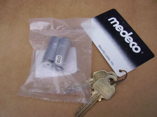Medeco lfic &amp; keys , yale interchangeable core satin chrome 31-0100 large format for sale